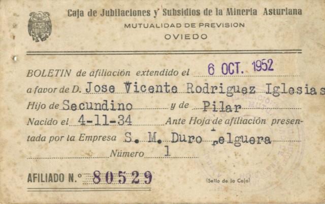 Tarjeta afiliacion jubilacion y subsidios mineria asturiana.jpg